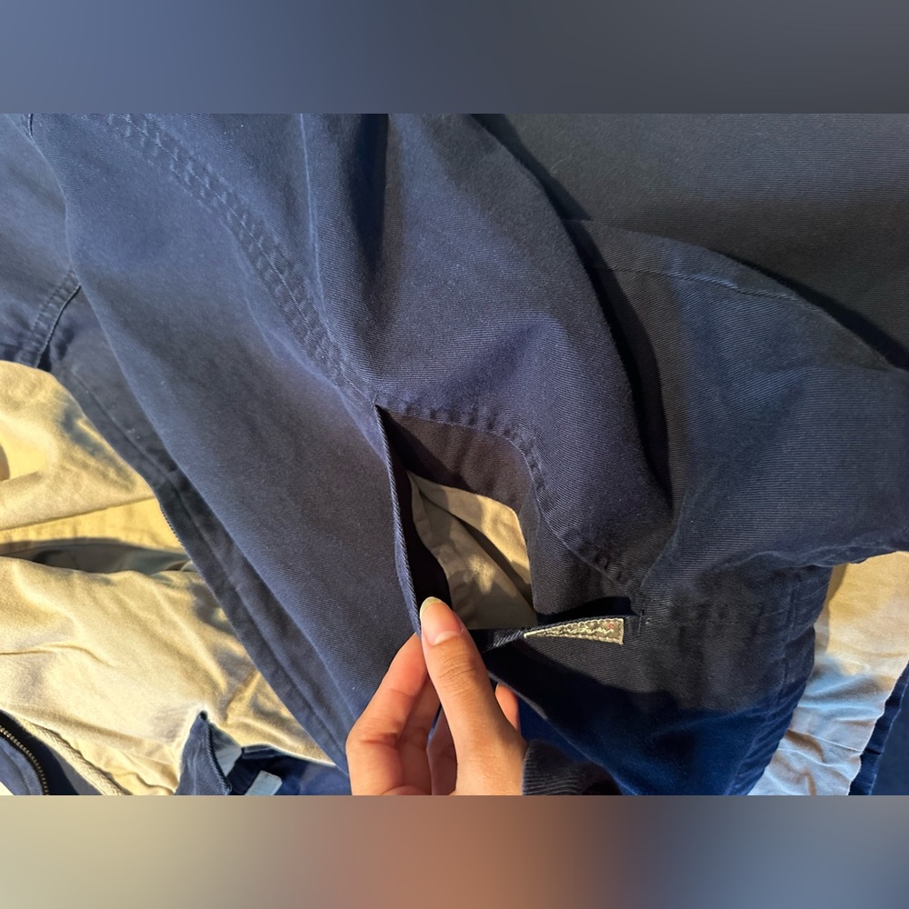 Eddie Bauer Men's Authentic Outdoor Outfitter (L) - Picture 10 of 15